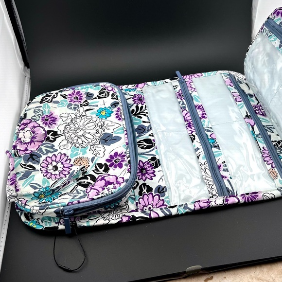 Vera Bradley Toiletries Bag Hanging Shower Bag Travel Organizer Small Size - Picture 9 of 11